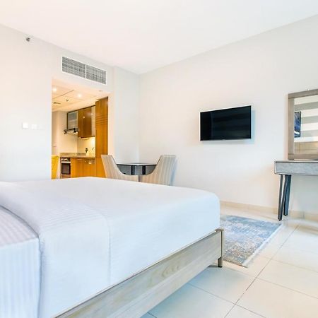 Icon Casa Living - Boulevard View ドバイ エクステリア 写真
